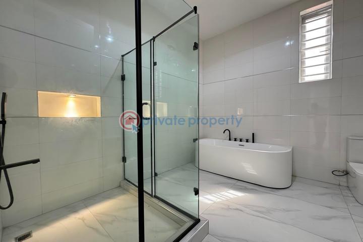 Luxury 5 bedroom detached house with swimming pool and bq - 20 5 bedroom Detached Duplex For Sale Ajah Lagos - 20