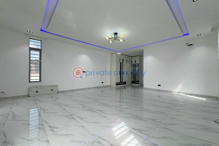 Luxury 5 bedroom detached house with swimming pool and bq - 16 5 bedroom Detached Duplex For Sale Ajah Lagos - 16