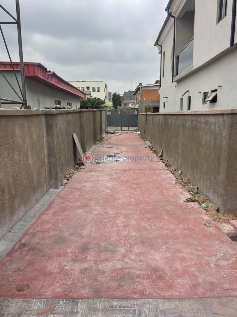 Luxury 4 bedroom detached house - 10 4 bedroom Detached Duplex For Sale Agbaoku Estate, Ikeja Lagos - 10