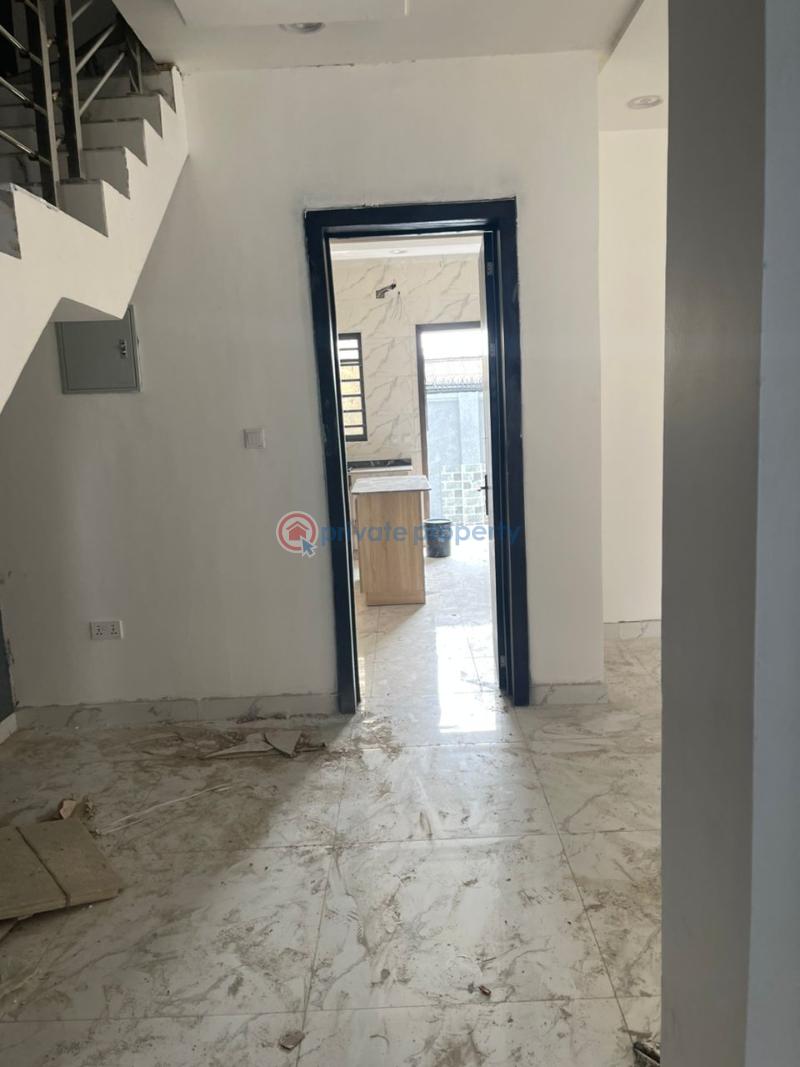 4 bedroom Duplex For Rent Mende Maryland Lagos - 5