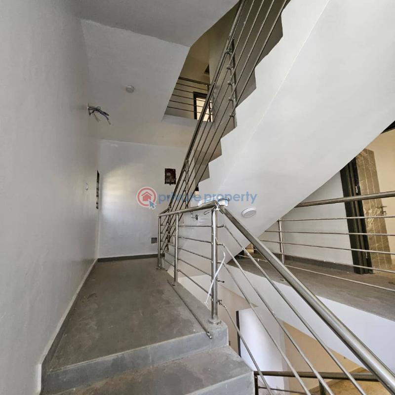 4 bedroom Duplex For Sale Magodo GRA Phase 2 Kosofe/Ikosi Lagos - 1