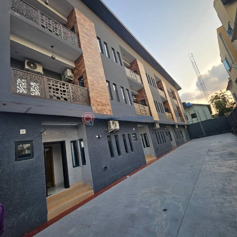 4 bedroom Duplex For Rent Magodo GRA Phase 2 Kosofe/Ikosi Lagos - 0