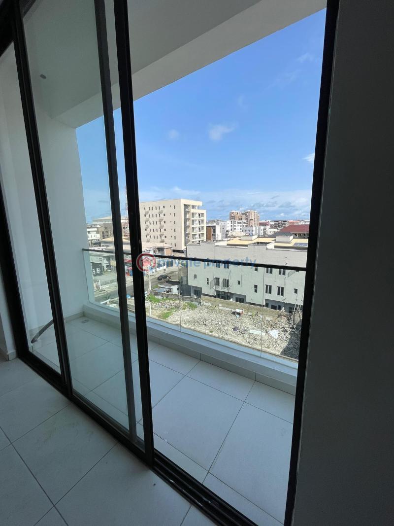 4 bedroom Terraced Duplex For Sale Off Platinum Way Jakande Lekki Lagos - 17