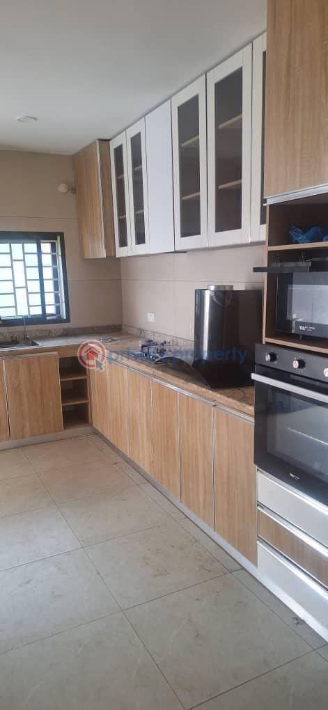 4 bedroom Duplex For Rent Guzape Abuja Phase 1  - 16