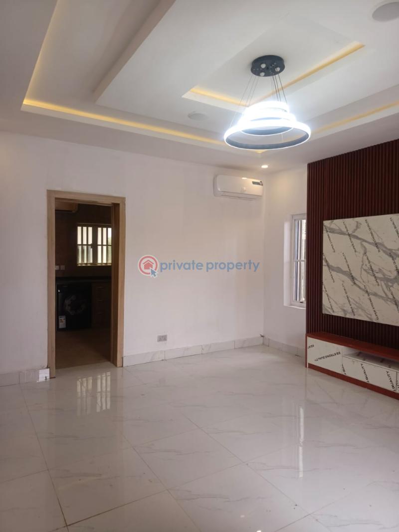 Detached Duplex For Sale Jericho, Baale Akintayo Ibadan Oyo - 9