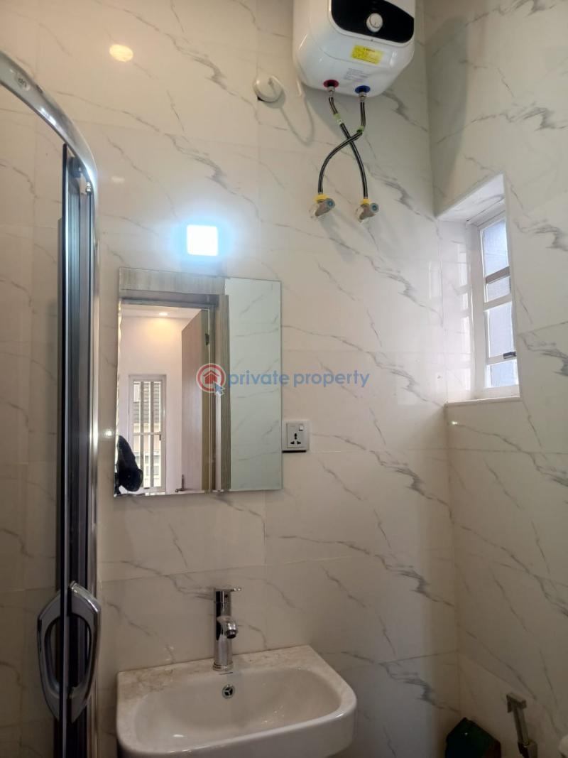 Detached Duplex For Sale Jericho, Baale Akintayo Ibadan Oyo - 13
