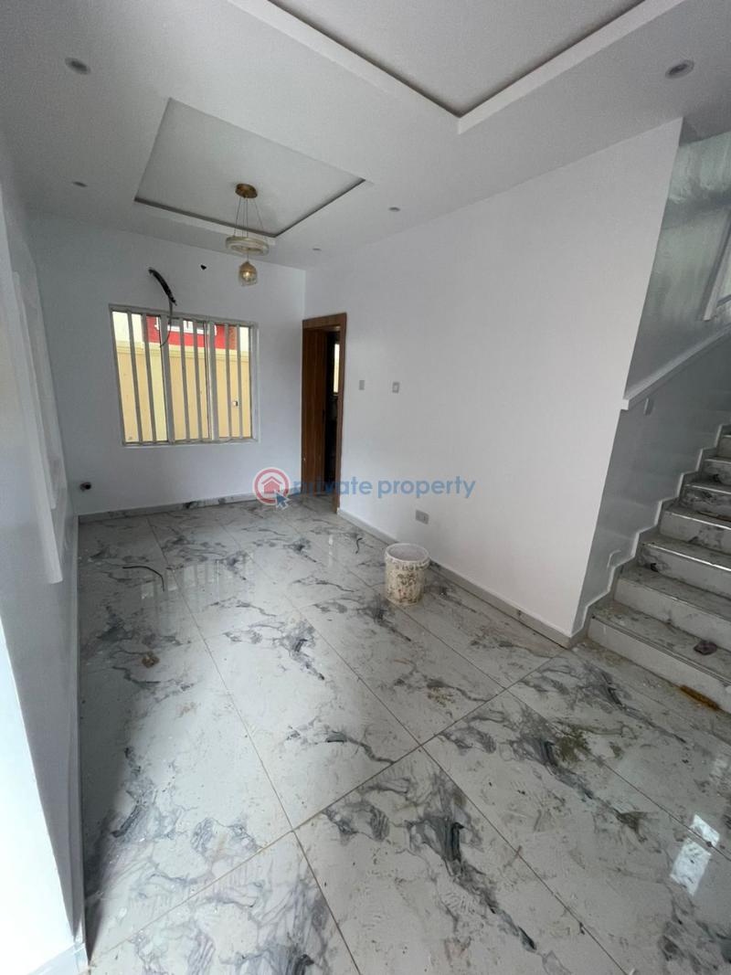 Detached Duplex For Sale Carlton Gate Akobo Ibadan Oyo - 2