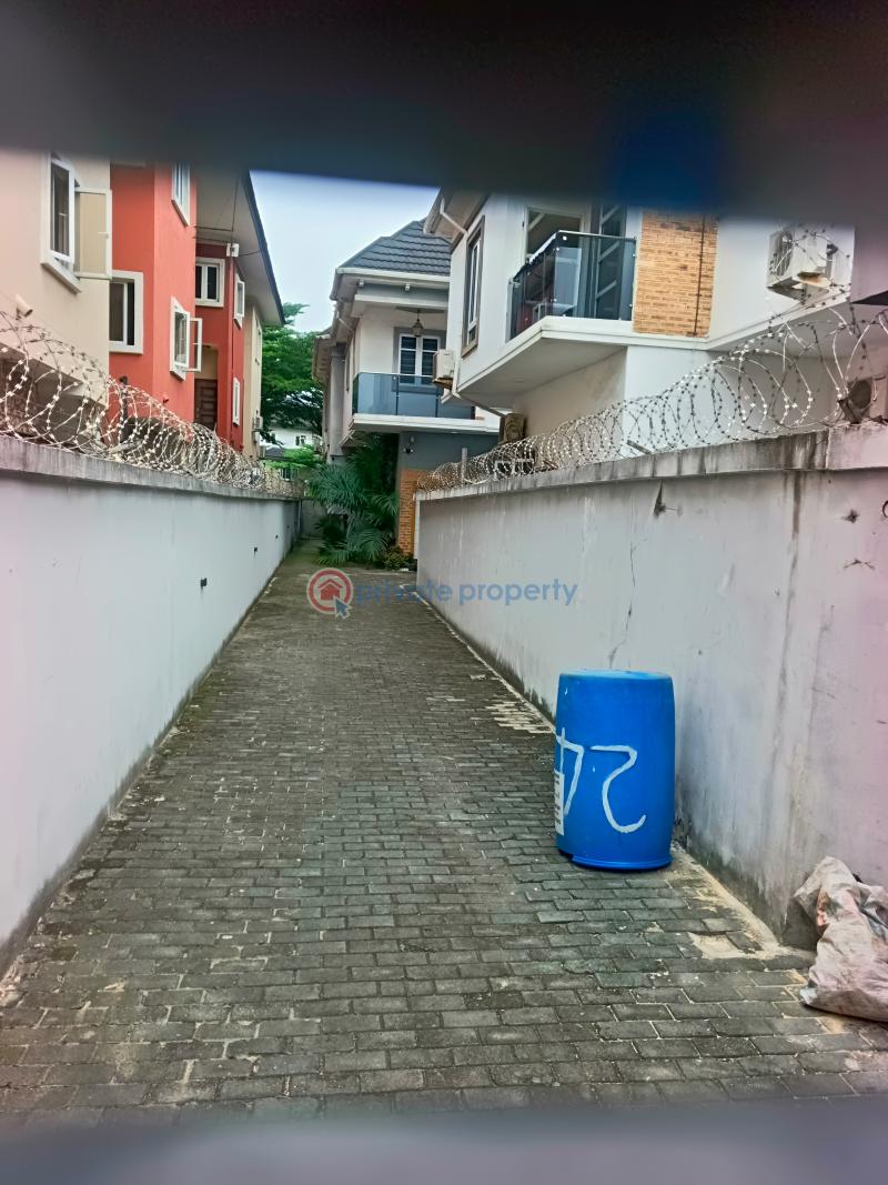 4 bedroom Semi detached Duplex For Rent Osapa Lekki Lagos - 7