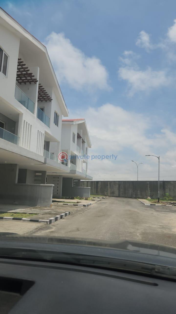 5 bedroom Semi detached Duplex For Rent Twinlake Estate Chevron Drive Lekki Lagos - 5