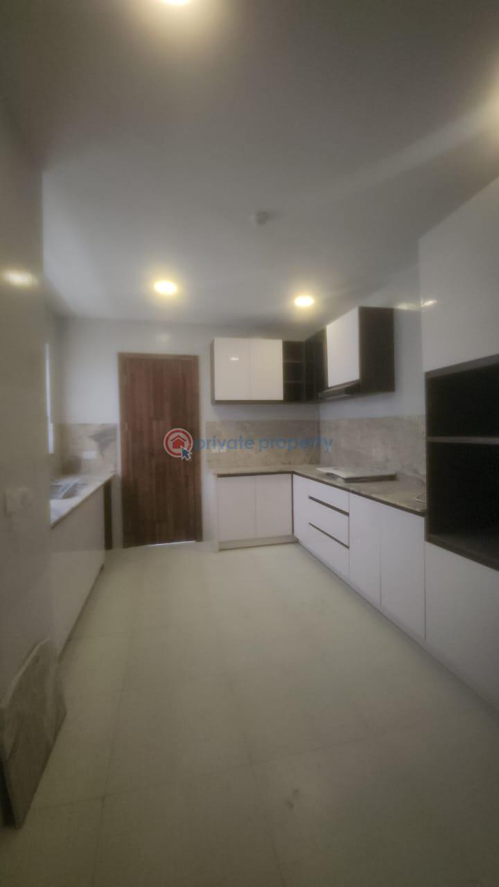 5 bedroom Semi detached Duplex For Rent Twinlake Estate Chevron Drive Lekki Lagos - 2