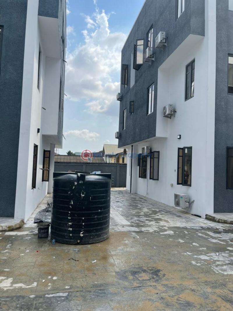 4 bedroom Duplex For Sale Mende Maryland Lagos - 4