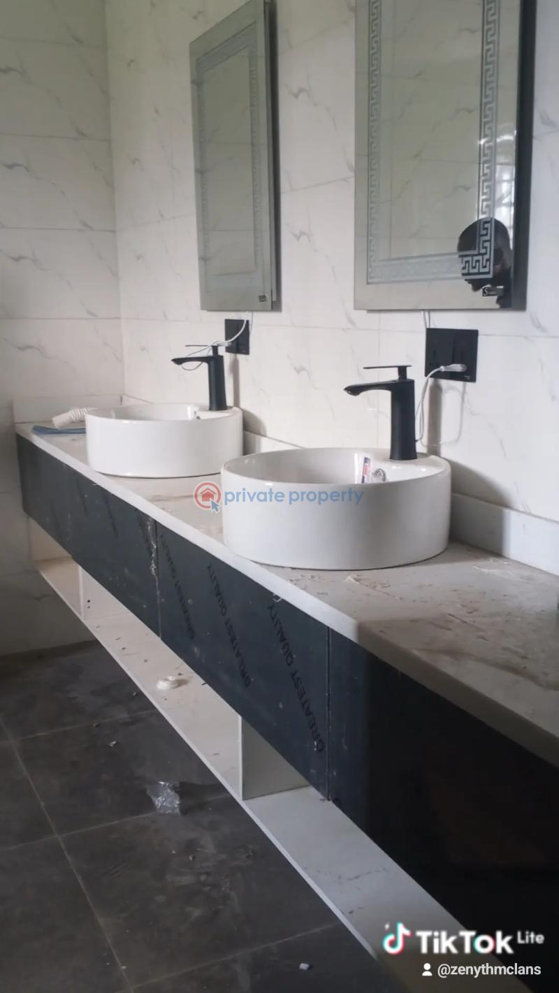 4 bedroom Detached Duplex For Sale Balee Akintayo Road, Jericho Gra, Ibadan Ibadan North West Oyo - 5