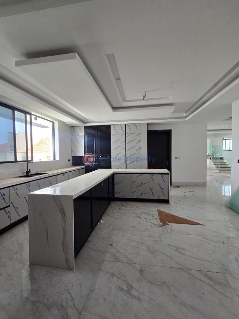 4 bedroom Maisonette For Sale Banana Island Ikoyi Lagos - 14