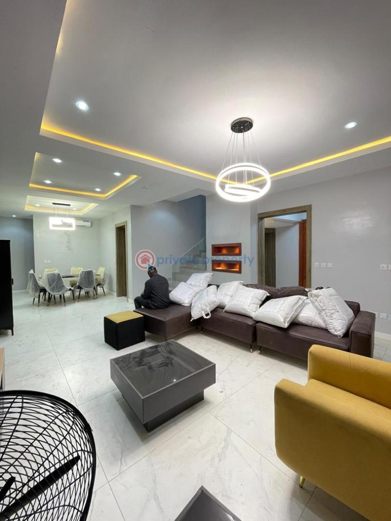 Luxury 4 bedroom maisonette with bq - 4 4 bedroom Shared Apartment For Rent Lekki Phase 1 Lagos - 4