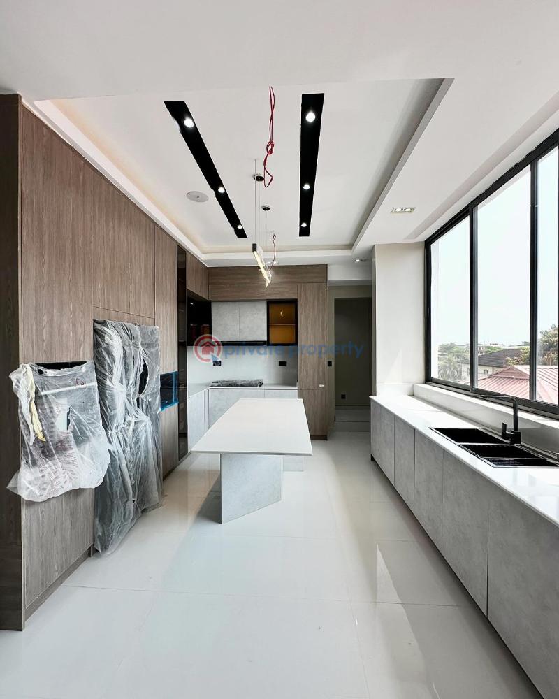 4 bedroom Maisonette For Sale Lekki Phase 1 Lagos - 3