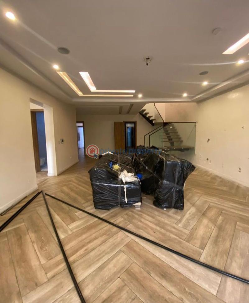 4 bedroom Maisonette For Sale Oniru Victoria Island Lagos - 3