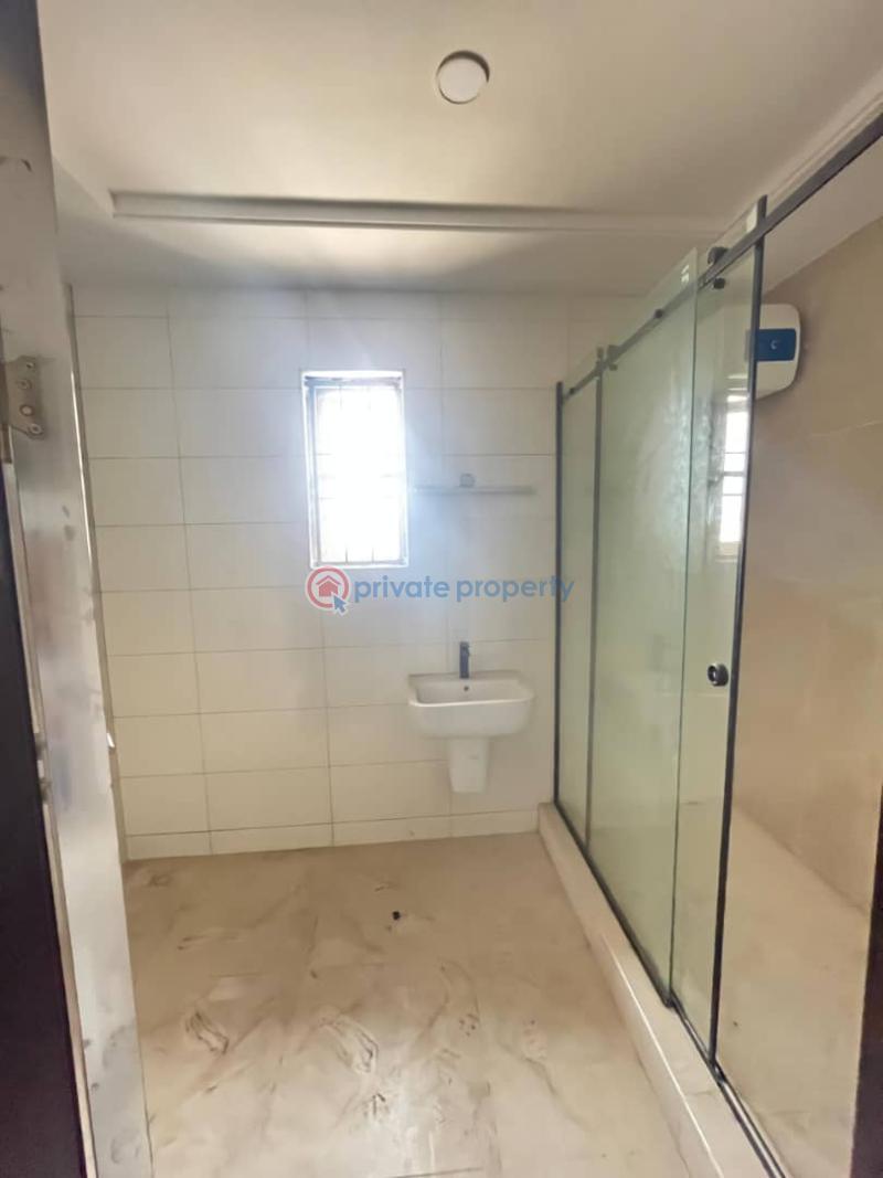4 bedroom Semi detached Duplex For Sale Conservation Chevron Drive Lekki Lagos - 4