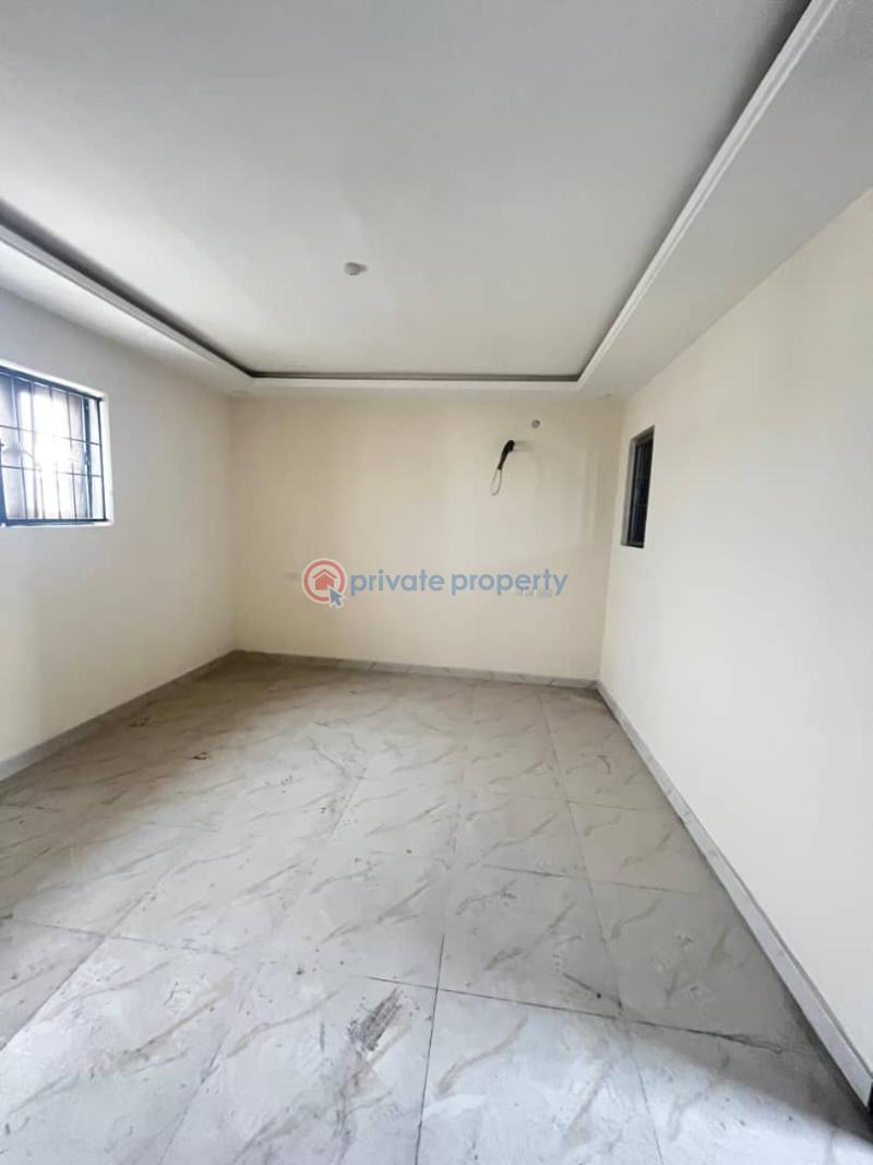 4 bedroom Semi detached Duplex For Sale Conservation Chevron Drive Lekki Lagos - 2