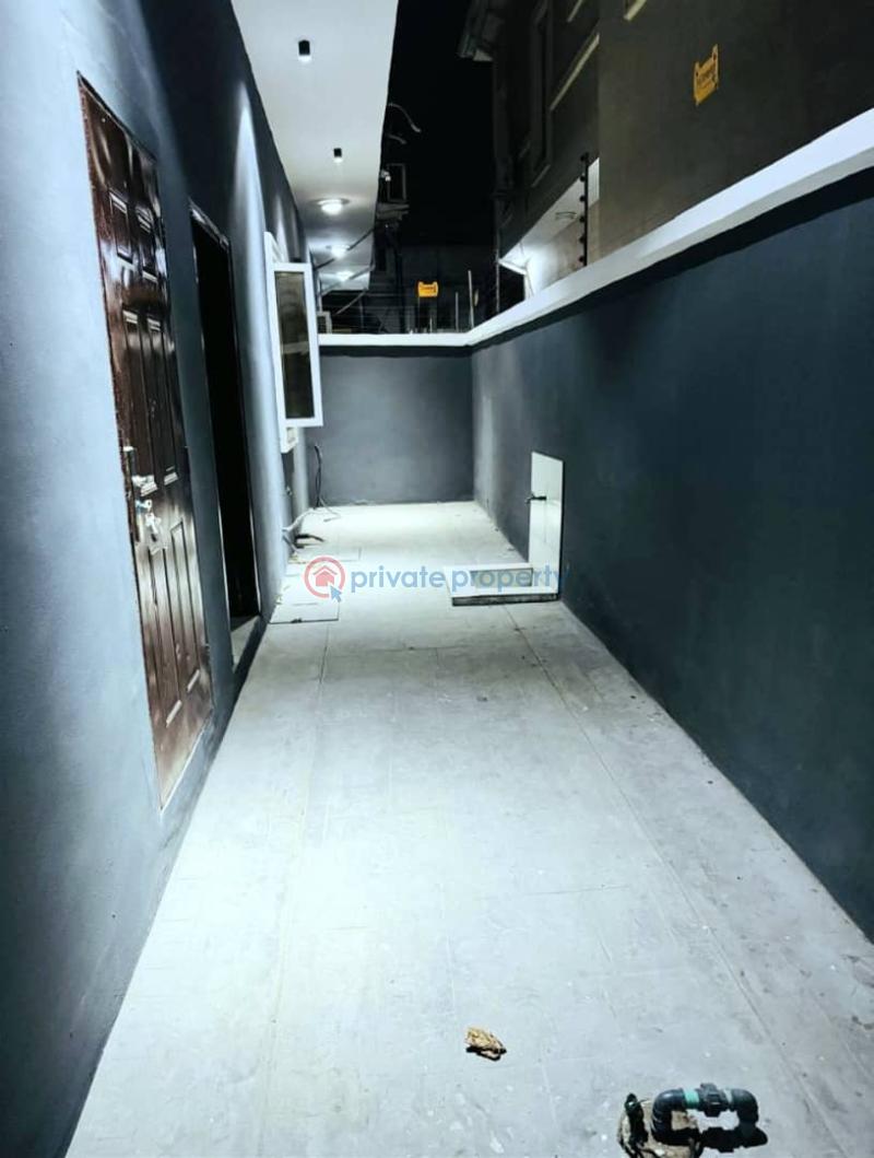 Luxury 4-bedroom semi detached duplex - 4 4 bedroom Semi detached Duplex For Sale Chevy View Estate Chevron Drive Lekki Lagos - 4