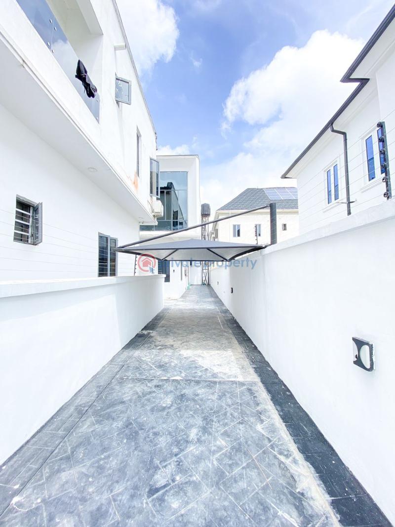 4 bedroom Semi detached Duplex For Sale Chevron Drive Lekki Lagos - 0