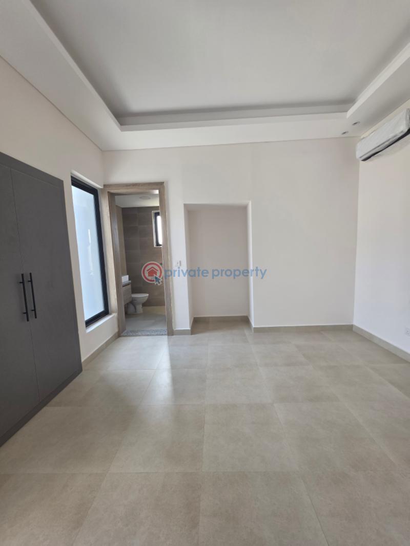 Luxury 4 bedroom semi-detached duplex in a beautiful estate - 1 4 bedroom House For Sale Maiyegun Beach Estate Jakande Lekki Phase 1 Lagos - 1