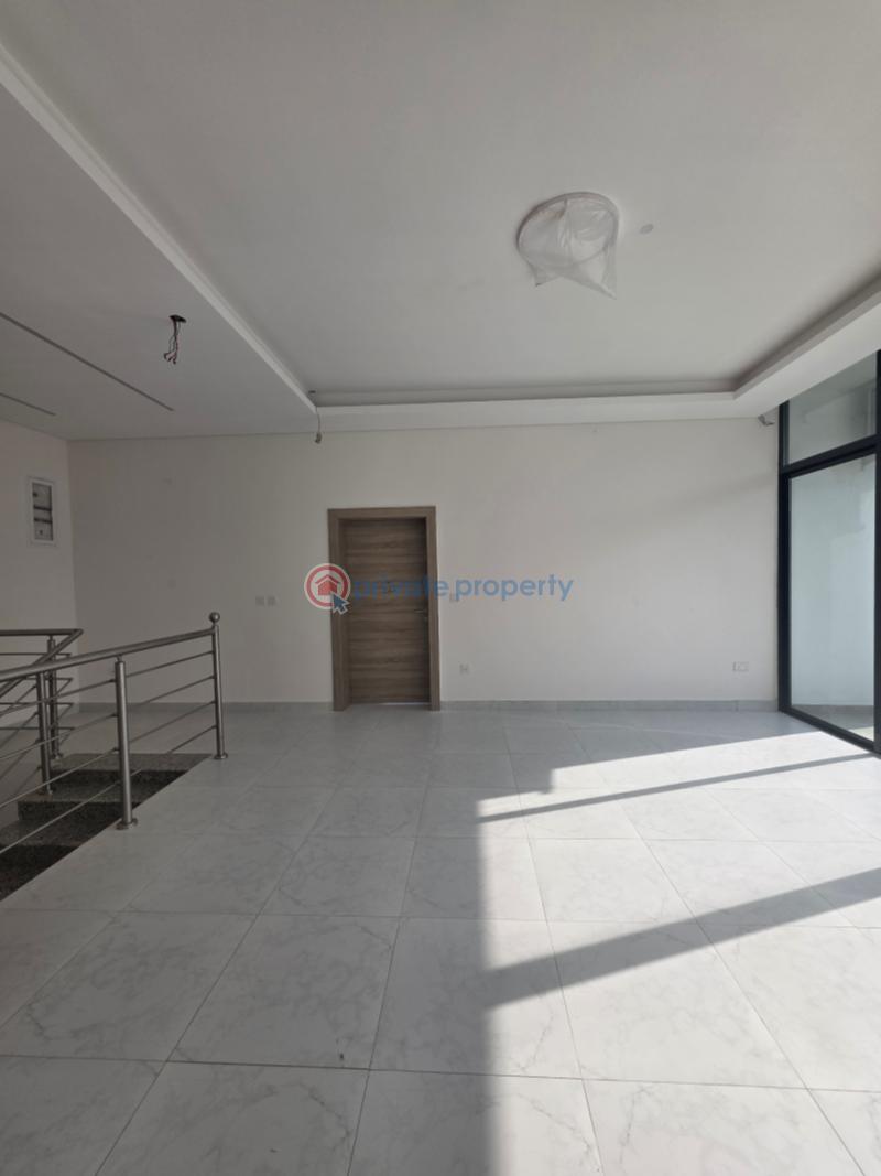 Luxury 4 bedroom semi-detached duplex in a beautiful estate - 5 4 bedroom House For Sale Maiyegun Beach Estate Jakande Lekki Phase 1 Lagos - 5