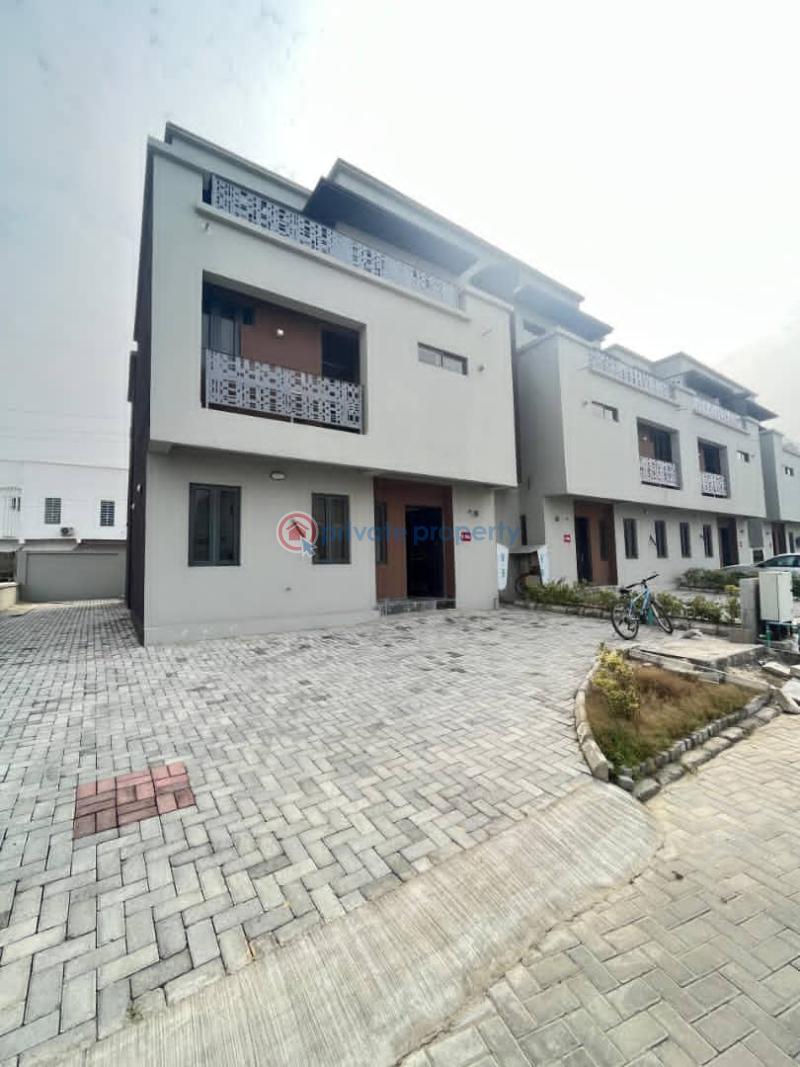 4 bedroom Semi detached Duplex For Rent Lekki Phase 2 Lagos