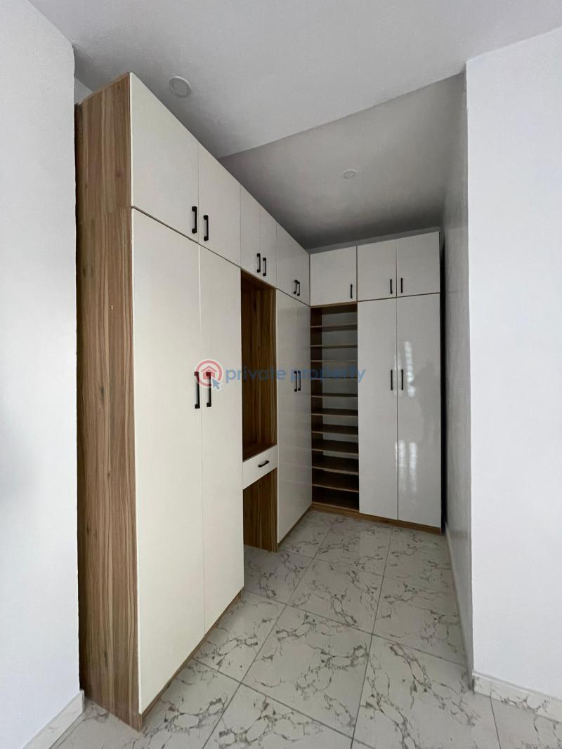 4 bedroom Semi detached Duplex For Sale Chevron Drive Lekki Lagos - 9