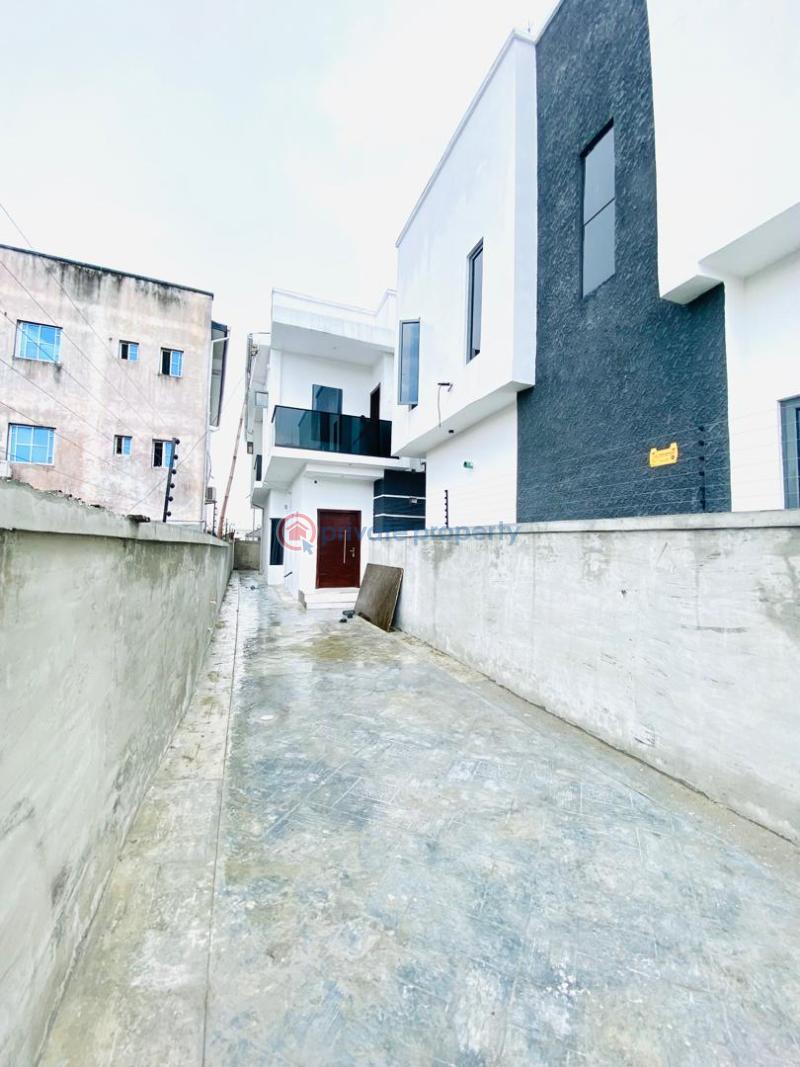 4 bedroom Semi detached Duplex For Sale Ologolo Lekki Phase 1 Lagos - 2