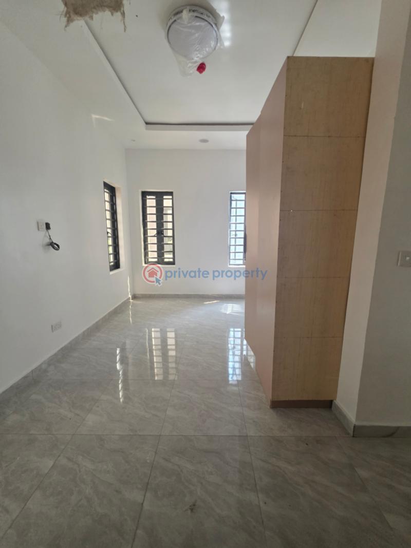 4 bedroom Semi detached Duplex For Sale Alaka Estate Surulere Lagos - 3