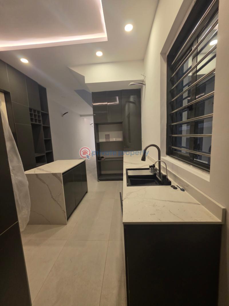 4 bedroom Semi detached Duplex For Sale Lekki Phase 1 Lagos - 3