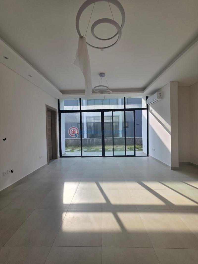 4 bedroom Semi detached Duplex For Sale Maiyegun Beach Estate Jakande Lekki Lagos - 9