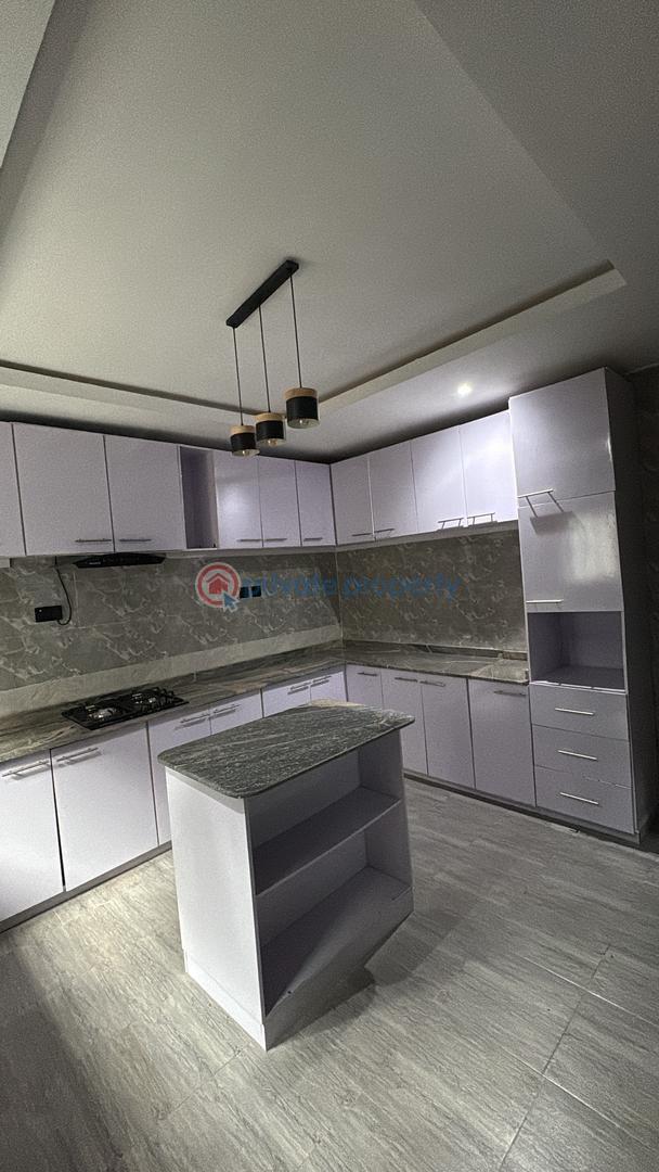 House For Sale Location: Purple Gate Estate, Oluyole, Ibadan Oluyole Estate Ibadan Oyo - 2