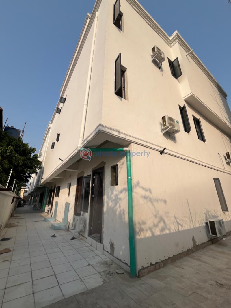 4 bedroom Semi detached Duplex For Sale Falomo Square/roundabout Ikoyi Lagos - 16