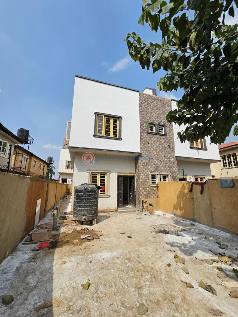 4 bedroom Semi detached Duplex For Sale Magodo Phase 1 Magodo GRA Phase 1 Ojodu Lagos - 1