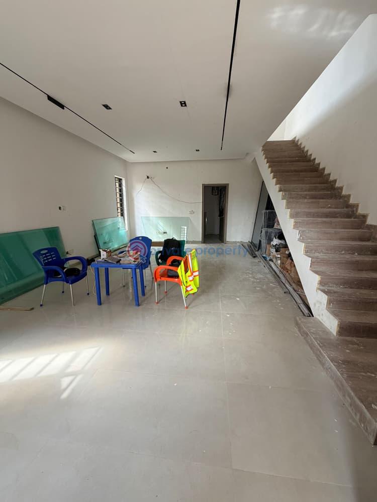 4 bedroom Terraced Duplex For Sale Off Freedom Way Lekki Phase 1 Lagos - 5