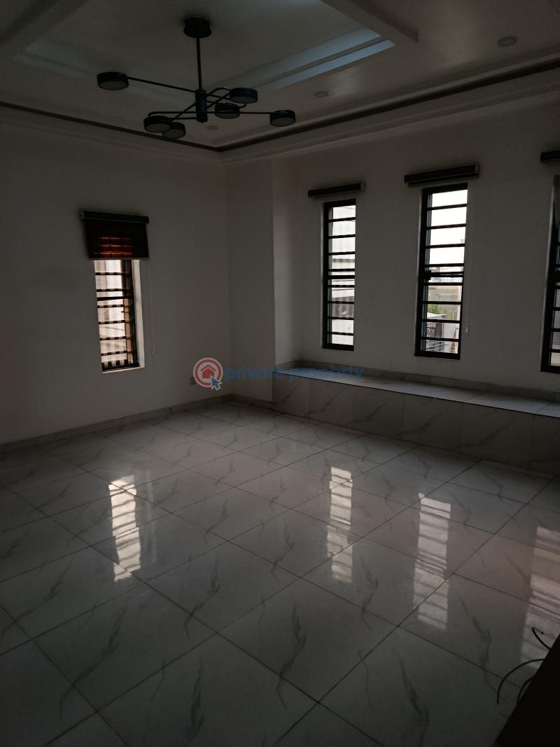 4 bedroom Terrace For Sale Opposite Cooplag, Orchid Road. Lekki Lagos - 6