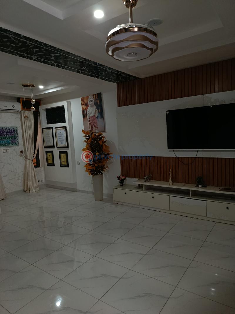 4 bedroom Terrace For Sale Opposite Cooplag, Orchid Road. Lekki Lagos - 2