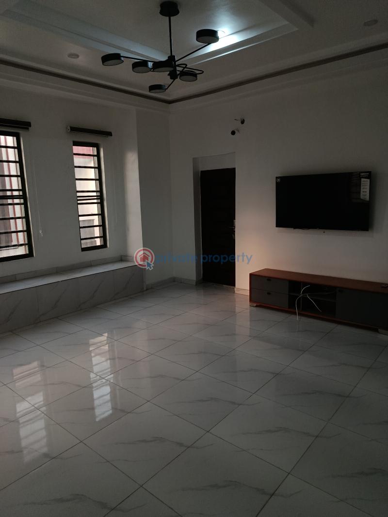4 bedroom Terrace For Sale Opposite Cooplag, Orchid Road. Lekki Lagos - 8