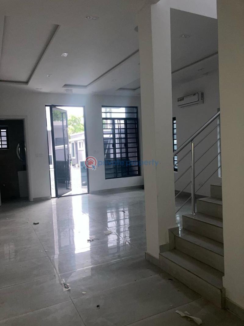 4 bedroom Terraced Duplex For Sale Lekki Phase 1 Lagos - 2