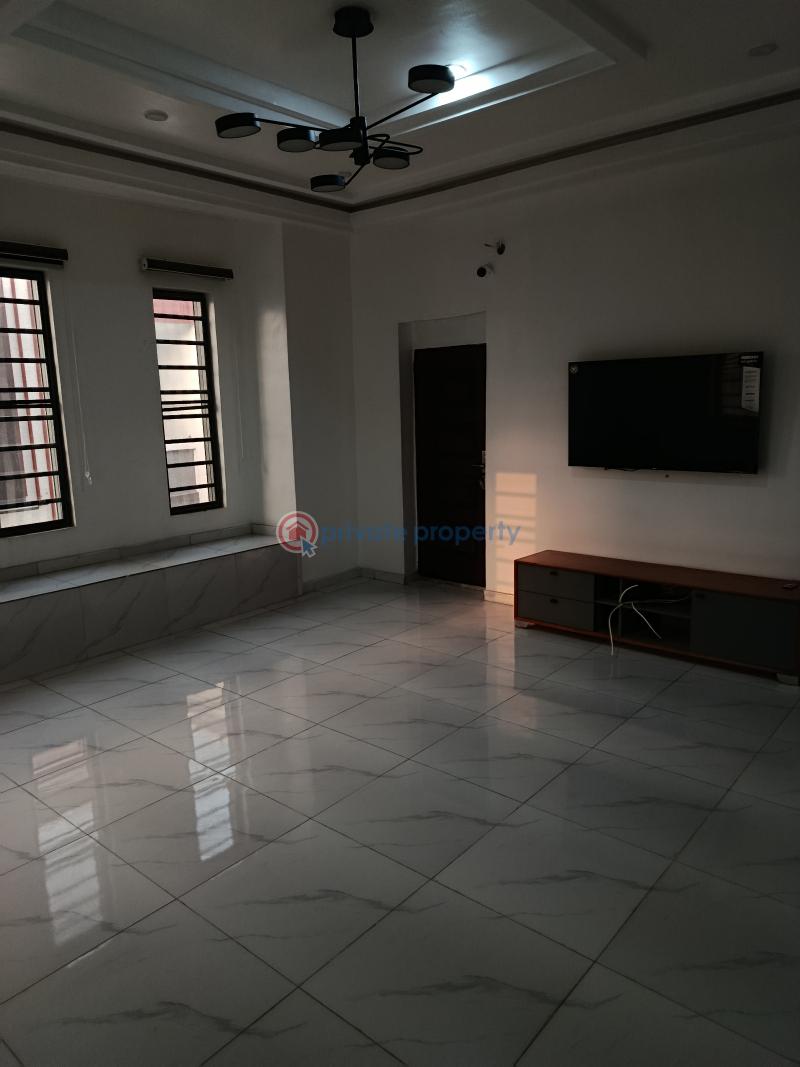 4 bedroom Terrace For Sale Opposite Cooplag, Orchid Road. Lekki Lagos - 7