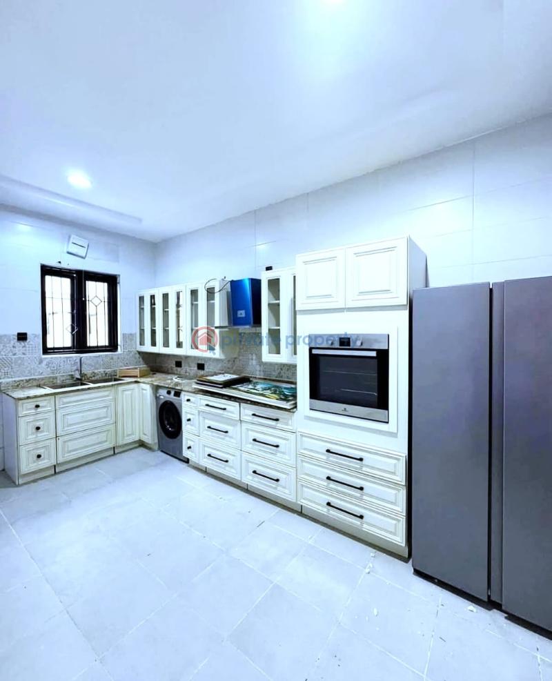 4 bedroom Terraced Duplex For Rent Old Ikoyi Lagos - 5