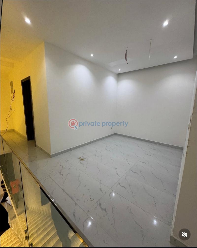 4 bedroom Terraced Duplex For Sale Admiralty Lekki Lekki Phase 1 Lagos - 8