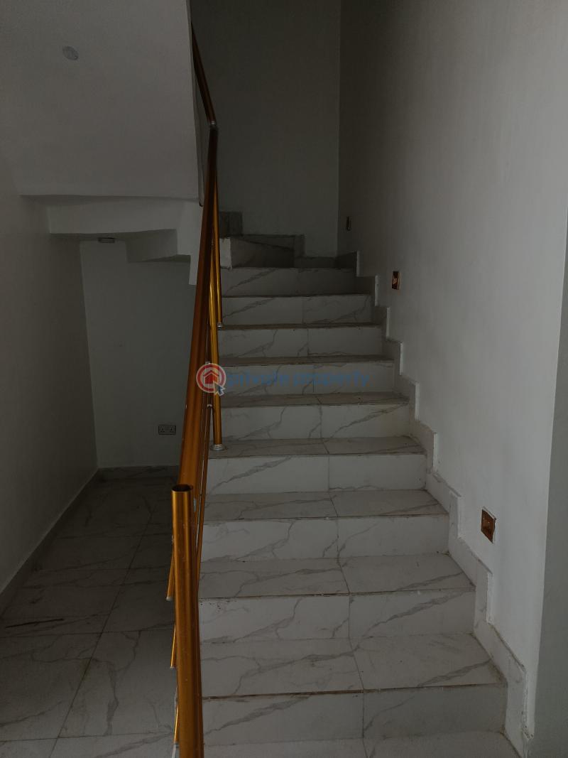 4 bedroom Terrace For Sale Opposite Cooplag, Orchid Road, Lekki. Lekki Lagos - 4