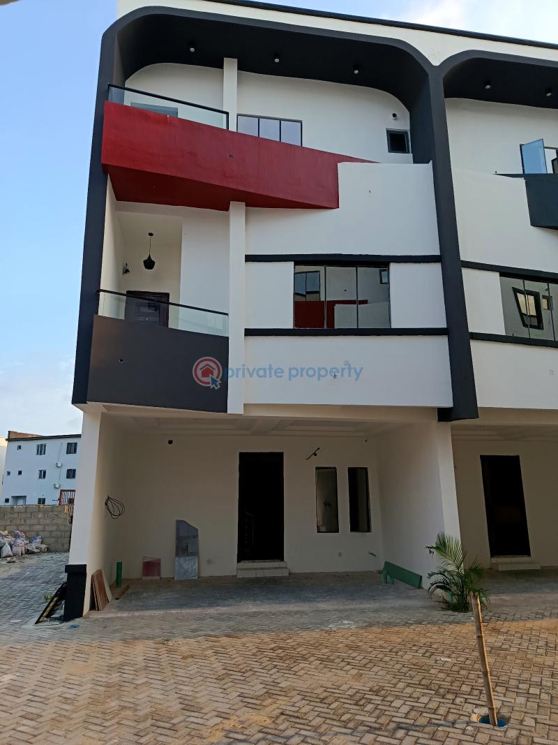 4 bedroom Terrace For Sale Opposite Cooplag, Orchid Road, Lekki. Lekki Lagos - 0