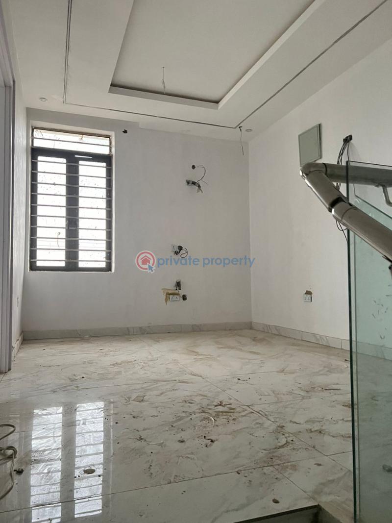 4 bedroom House For Sale Ogudu GRA Lagos - 3