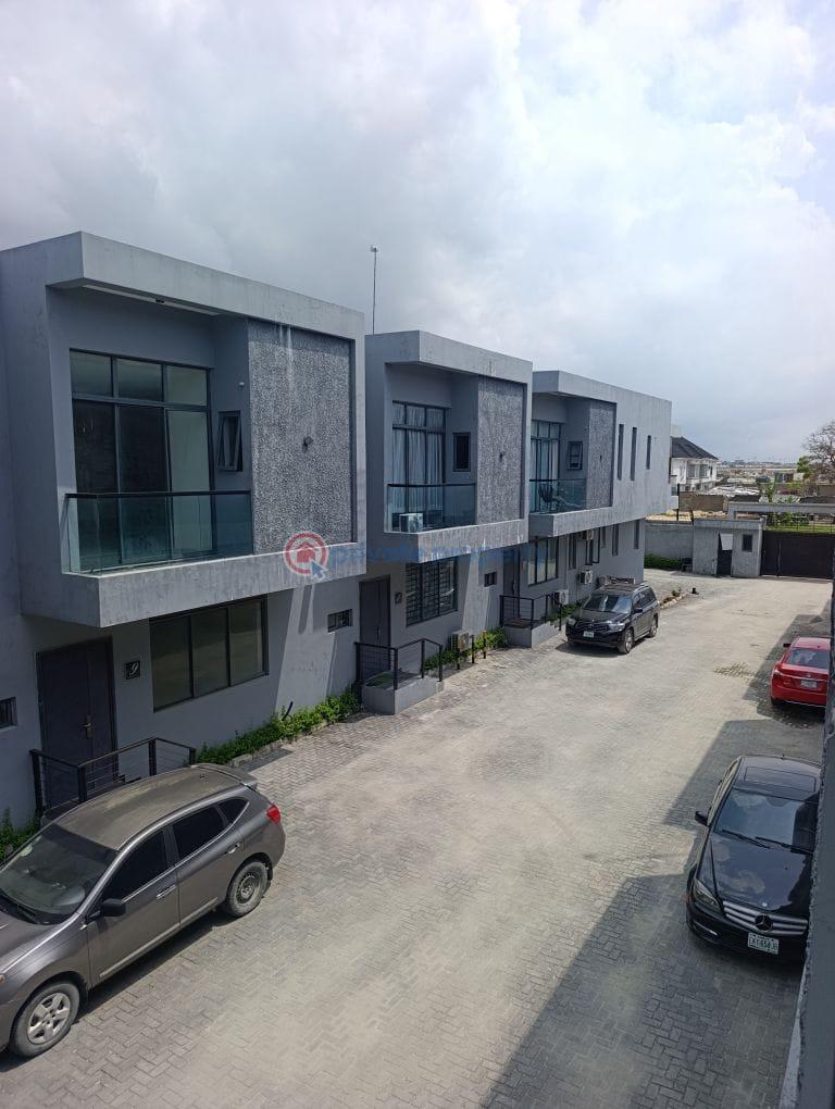 4 bedroom Terraced Duplex For Rent Alpha Beach Lekki Phase 2 Lagos - 9