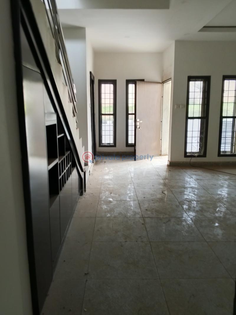 4 bedroom Terraced Duplex For Sale Guzape Abuja Phase 1  - 5