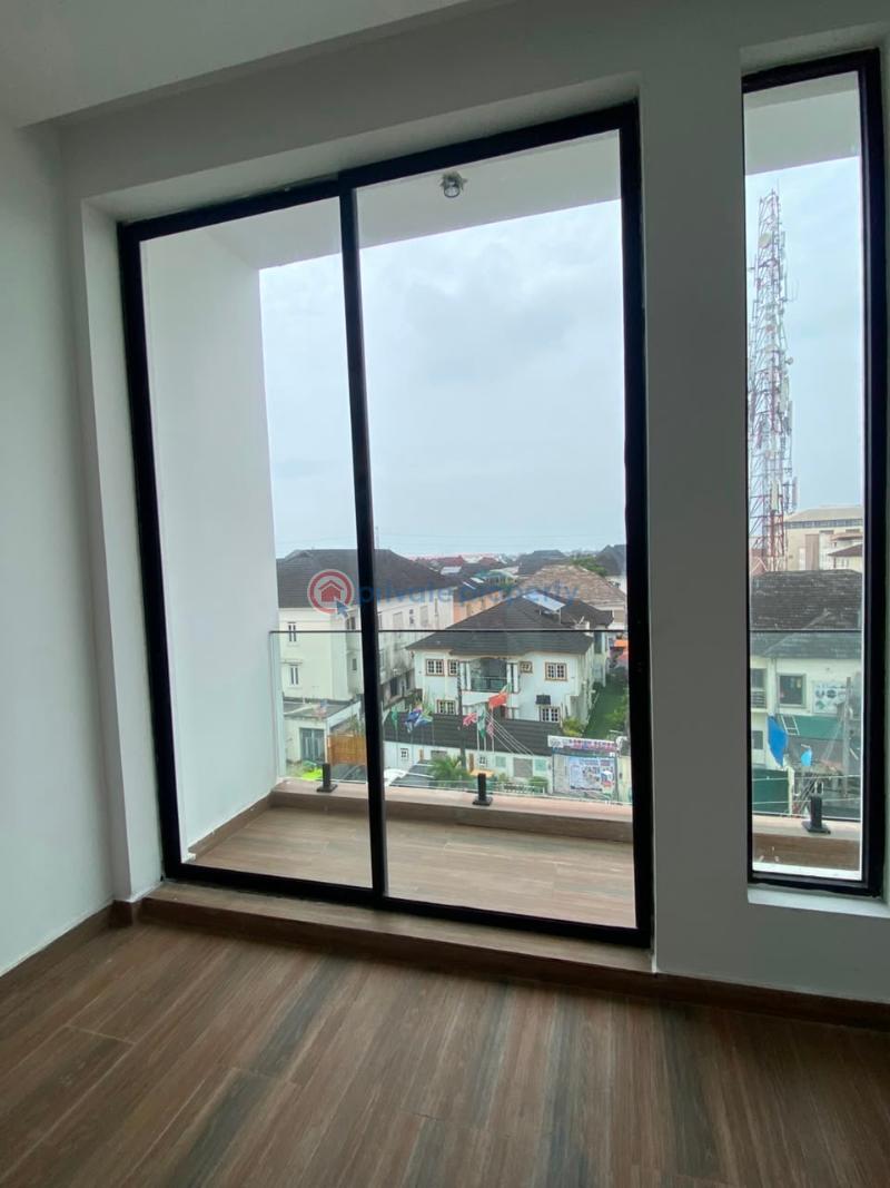 4 bedroom Terraced Duplex For Sale Chevron Drive Lekki Lagos - 18