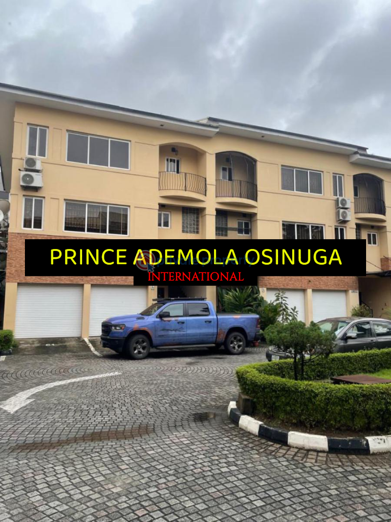 4 bedroom Terraced Duplex For Rent Old Ikoyi Lagos - 0
